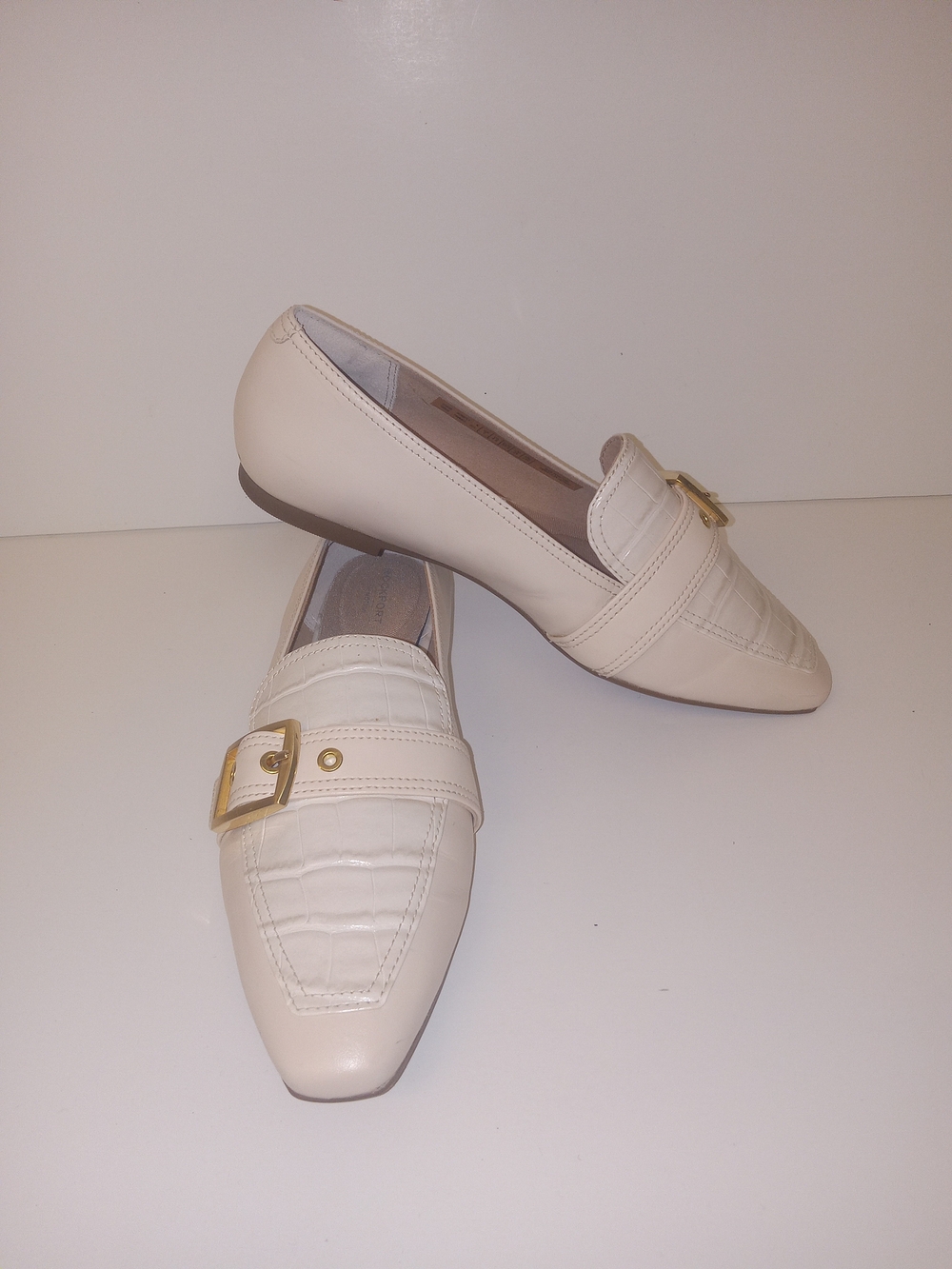 Rockport Cream Loafer Flats with Gold Buckle